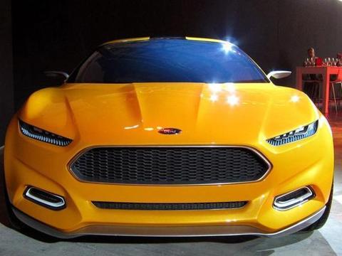 如果当初蒙迪欧能长到这么大, 那估计真没阿特兹CC什么事了