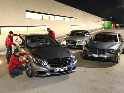 豪车后的排到底能干些什么?壕就一个字!