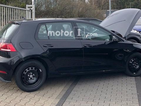 采用全液晶仪表盘 大众全新高尔夫路试