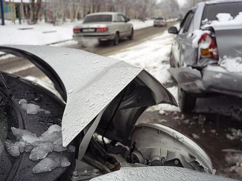 速递!新鲜的“汽车保险“资讯全在这，看我就够了