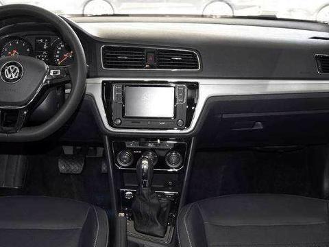 买卡罗拉的后悔死，新车比凯美瑞漂亮十倍，仅11万，还买啥轩逸