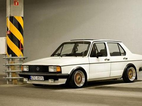 国人最爱的车型，经久耐用销量百万，现为求市场再降2万，买不？