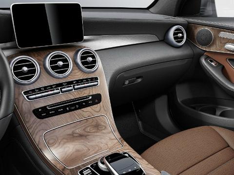 奔驰霸气来袭，新车1，5T配9AT，网友