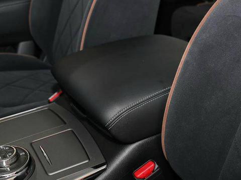 日产终于发威，新车比陆巡还大，车长5米1，仅半个领航员价格