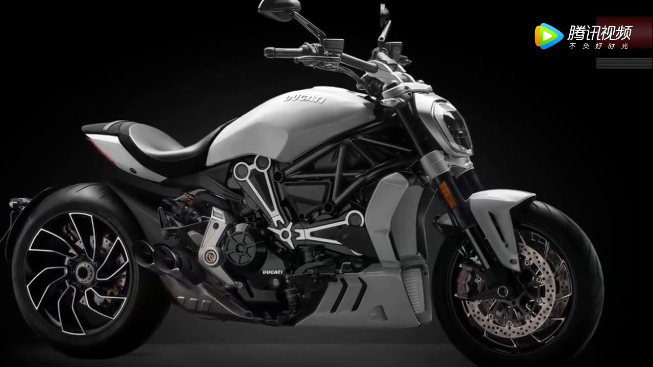 杜卡迪大魔鬼超清壁纸图片