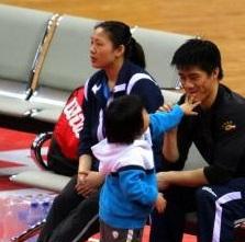 羽坛'郭富城'傅海峰,老婆大三岁人大高材生,事业