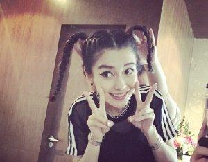 明星微博名称中的英文,孙俪刘昊然共用一词,范