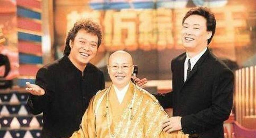 如今63岁的费贞绫却已经皈依佛门,改名恒述法师,成为台湾有名的艺僧.