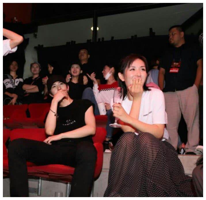 谢娜《妻子的浪漫旅行》再cue蔡徐坤,其待遇赶