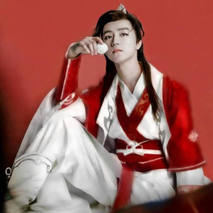 王俊凯红衣古装图片