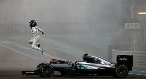 看到40万的人民币方向盘时,你才知道自己对车一无所知!