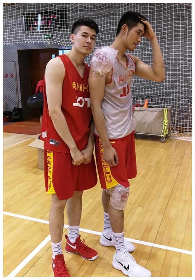 朱婷搭档张常宁男朋友吴冠希身高210cm,是不是最帅的男人?