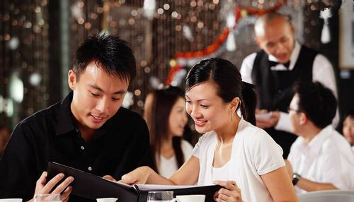 相亲时男人靠不靠谱?吃顿饭就能看出来