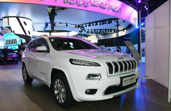 做越野他们才是专业的, 全系自吸动力拉大车卖20万比哈弗差多了