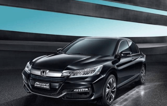 本田一发飙造了这货, 瞬间甩丰田几条街, 销量蹭蹭蹭的一直狂飙!