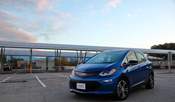 车评：雷霆万钧 2017 雪佛兰 Bolt