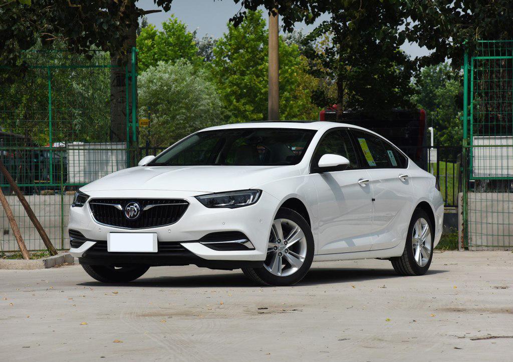 全新君威, 标配170马力加9AT变速箱, 逼格远超蒙迪欧