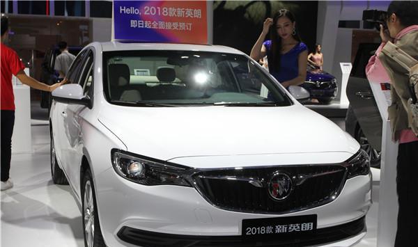 车展实拍：今年这车月销量就没低过三万，不愧中级标杆！