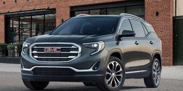 霸气不输揽胜，标配四驱卖18万，这进口SUV，未上市就火了