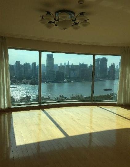 冠军IG战队基地被曝光豪华的上海江景房!