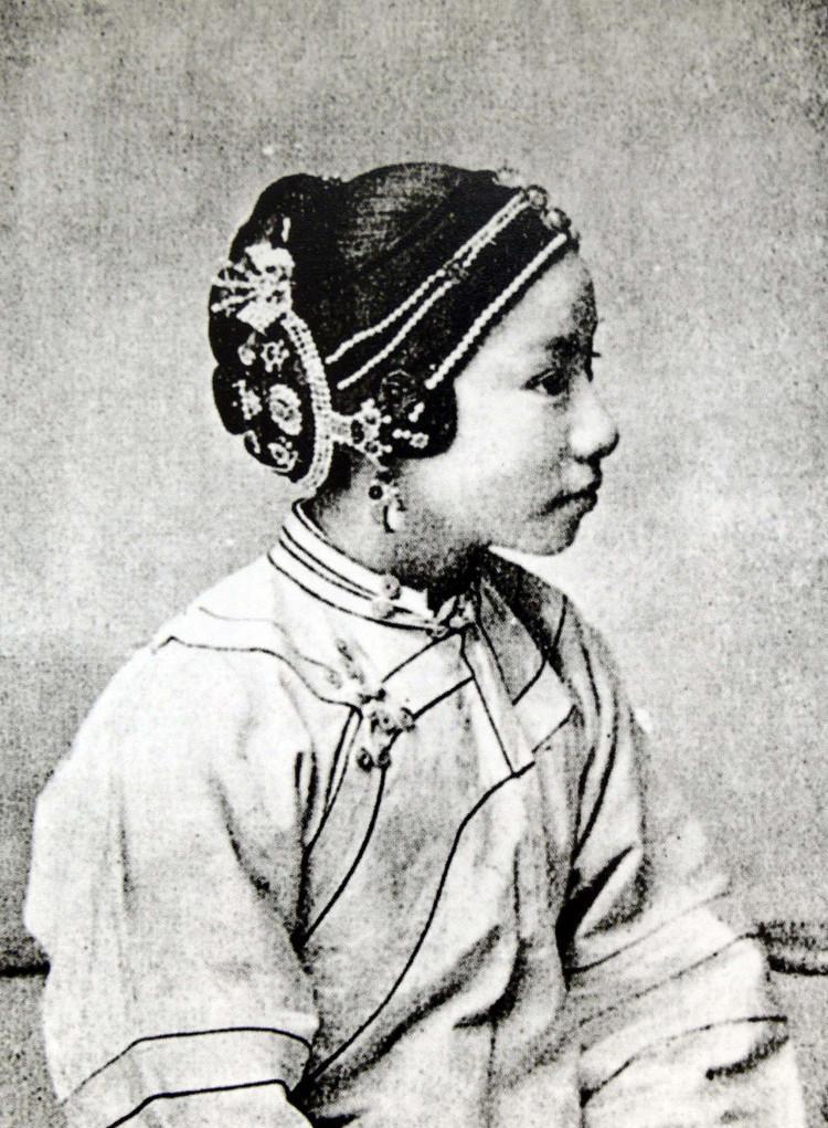 新闻刚刚发布：三线城市的妓女现状与2025年真实生活及避坑指南