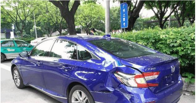 这才是最良心的合资B级车，性能不输君越，仅16万还看啥帕萨特