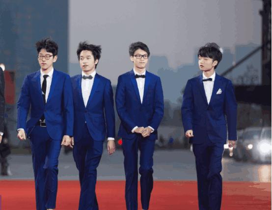 LPL选手身高科普,原来xiye不是最矮的