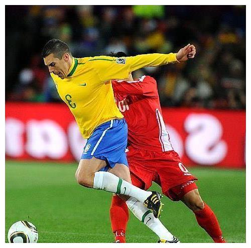 巴西足球历史最佳11人阵容,豪华程度首屈一指