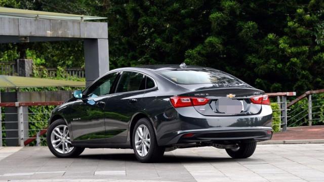 这B级车造出了跑车味, Bose音响+全景天窗, 回头率不输A5