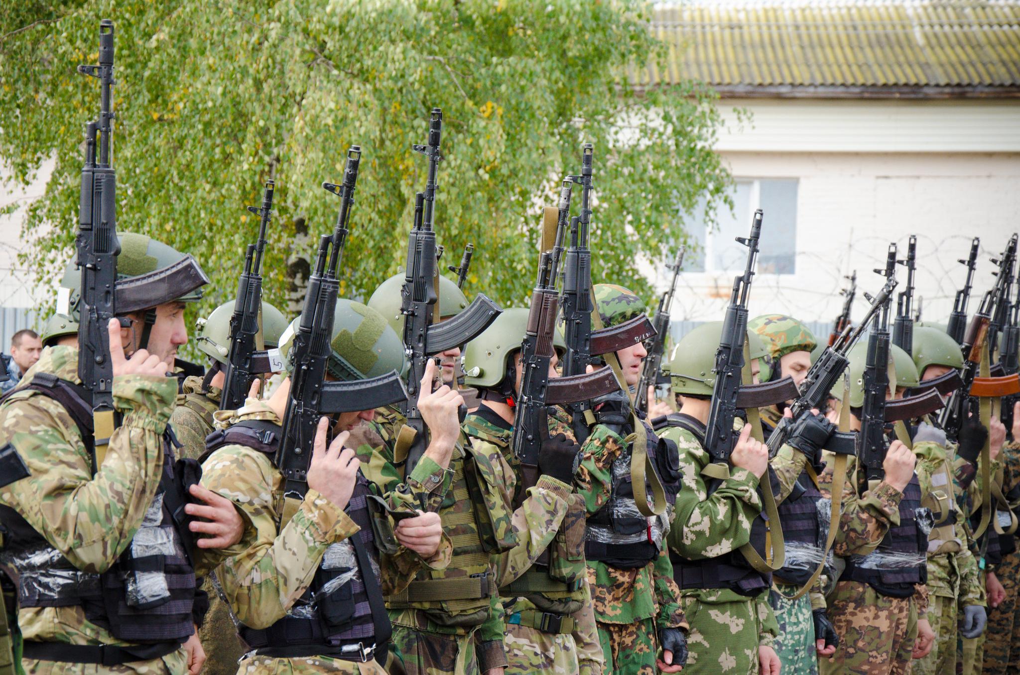 俄罗斯特种部队16人图片