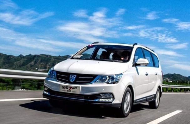 长安欧尚A800=宝骏730+爱信6AT+森林级座舱+……