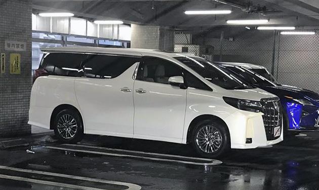 比以前更好看了, 丰田埃尔法小改款曝光