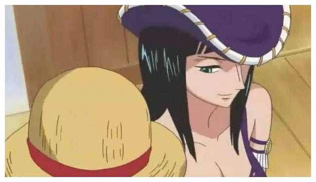 《海贼王》路飞看光这么多美女身子，娜美罗宾全上榜，女帝最彻底