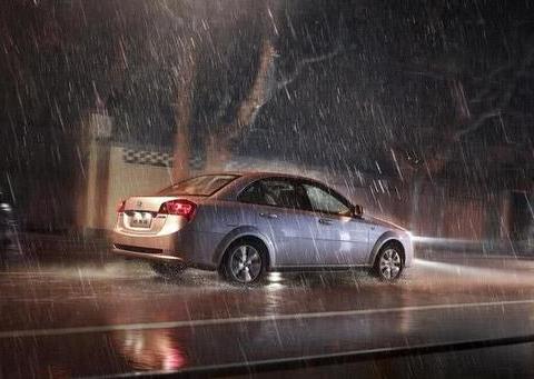 当年售价的高达16万,停产两年后“复活”,8万起又要成爆款!