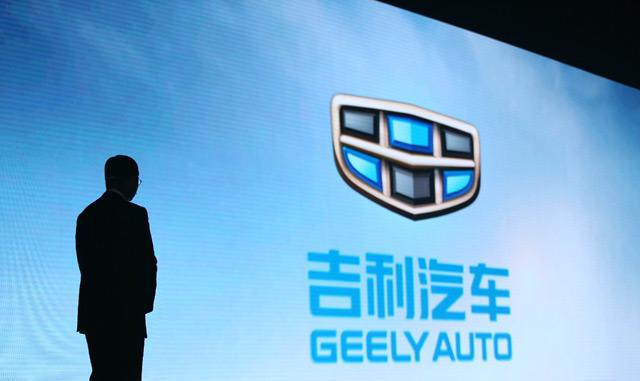 吉利这次发力了！沃尔沃发动机、5米轿跑车身，秒杀昂克赛拉