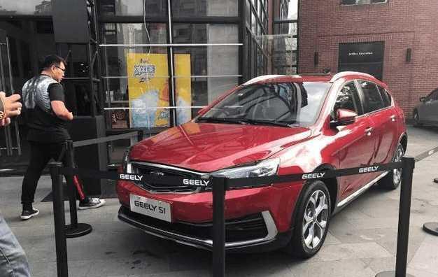 全国首台吉利SI到店, 外观帅过帝豪, 售价7万成最受关注SUV