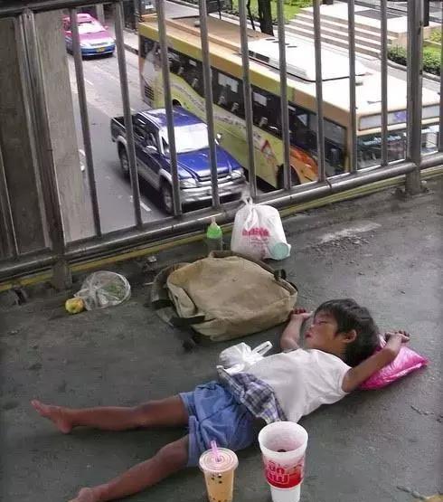 拐卖儿童新骗术:50个孩子成功骗走42个，你的孩子要这样关注