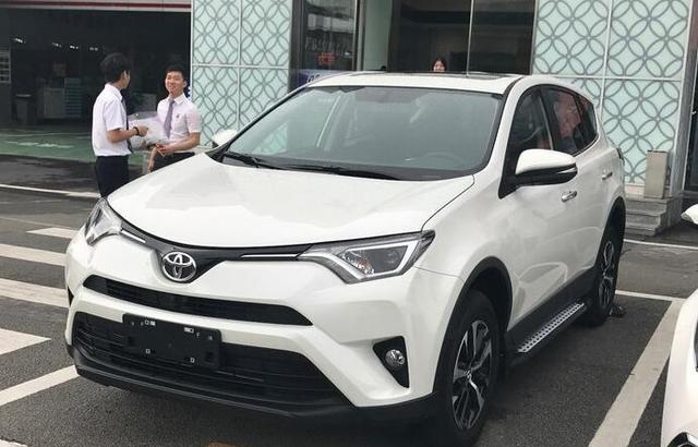 神车销量770万辆, 配置比途观豪华, 大空间15万竟卖不过本田CRV