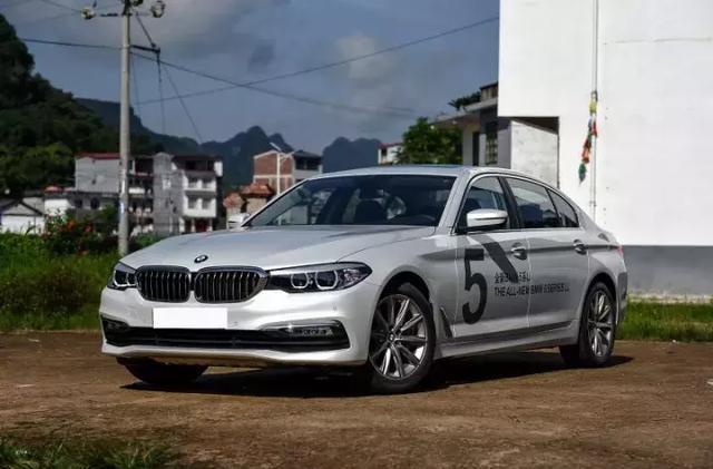 千万别错过！一辆顶配汉兰达的价格就能买豪车