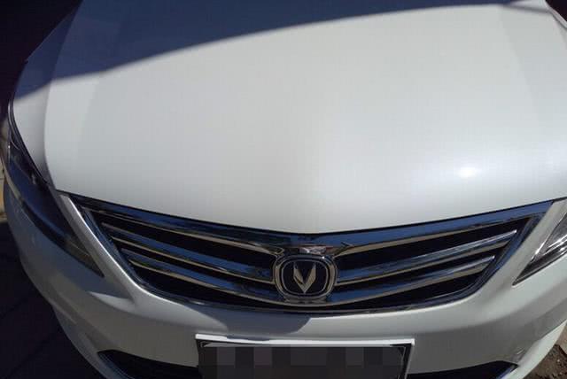 放弃了吉利帝豪，就因为这台车的外观，提了这台车！