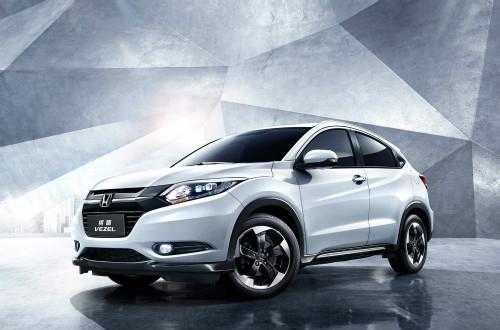 扬言让自主品牌无法生存，丰田CHR到港，售价仅12万