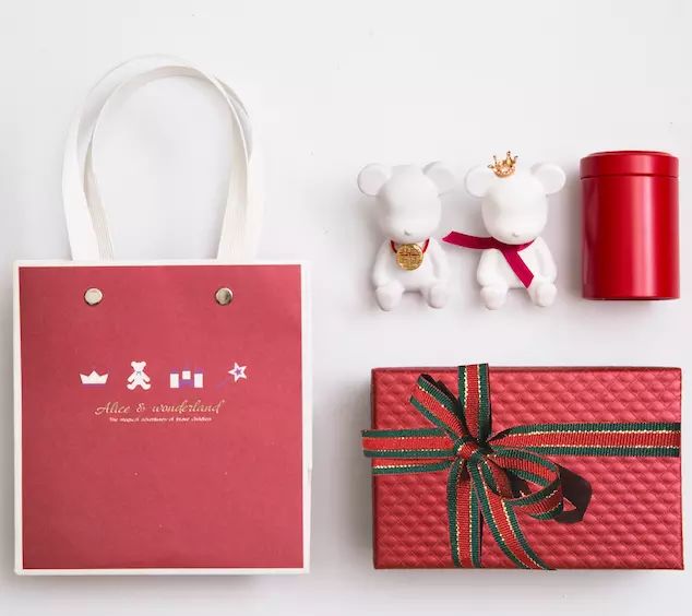 婚礼很高级,喜糖这么low?2018最流行伴手礼了