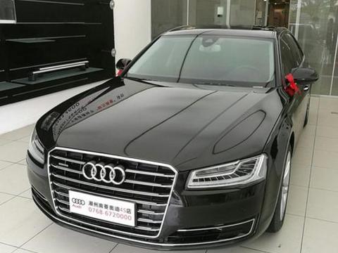 104万入手奥的迪A8,老车车祸报废,坦言:事故验证了奥迪品质!