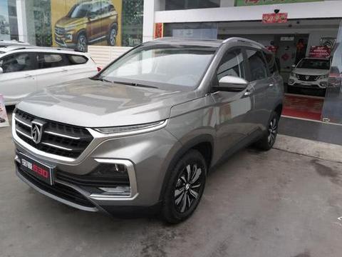 陕西首提的宝骏530,优惠4500,后排能跷二郎腿比哈弗H6值!