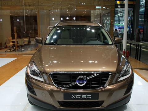 重量级车型沃尔沃XC60，刚刚上市一年不到就官降，该怎么办