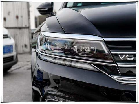 大众豪车的陷入降价门!档次不输A6L,狂降12万,买啥迈腾!