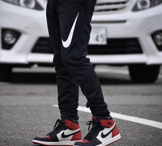 2018的AJ1黑红脚趾,你不知道的3个细节,鞋头