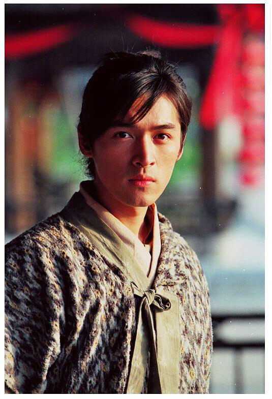 真·演员!胡歌在《仙剑奇侠传》的盛世美颜剧