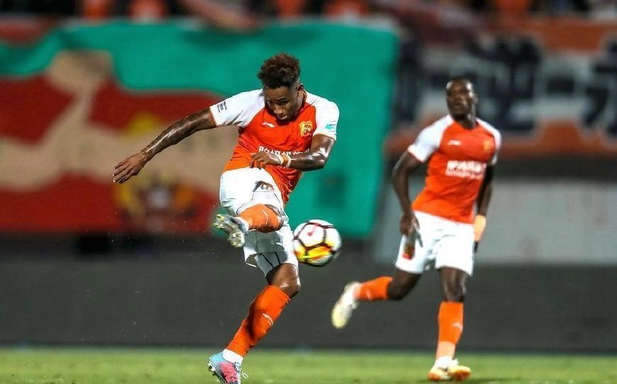 时隔五年, 武汉卓尔重返中超, 湖北球星蒿俊闵说