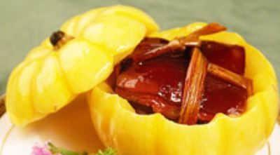 黄金瓜不仅外表美观,吃起来美味,而且营养价值